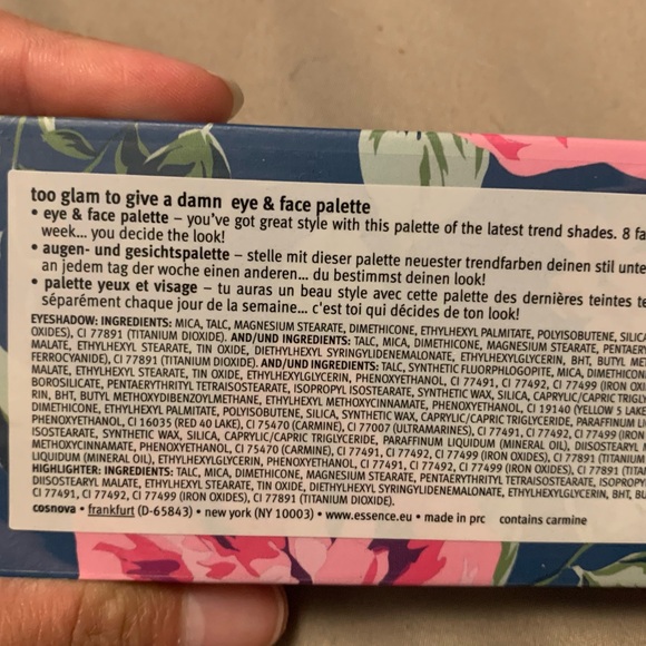 Essence Too Glam to Give A Damn palette - Picture 2 of 3